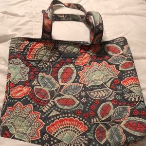 Vera Bradley tote in Nomadic Floral